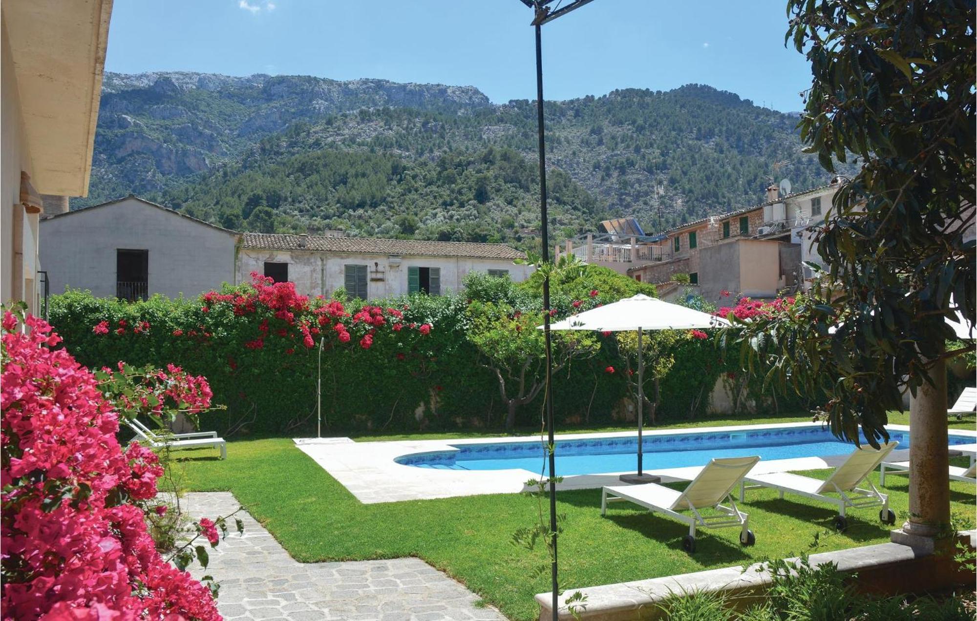 Сasa de vacaciones Awesome In With Outdoor Swimming Pool Sóller